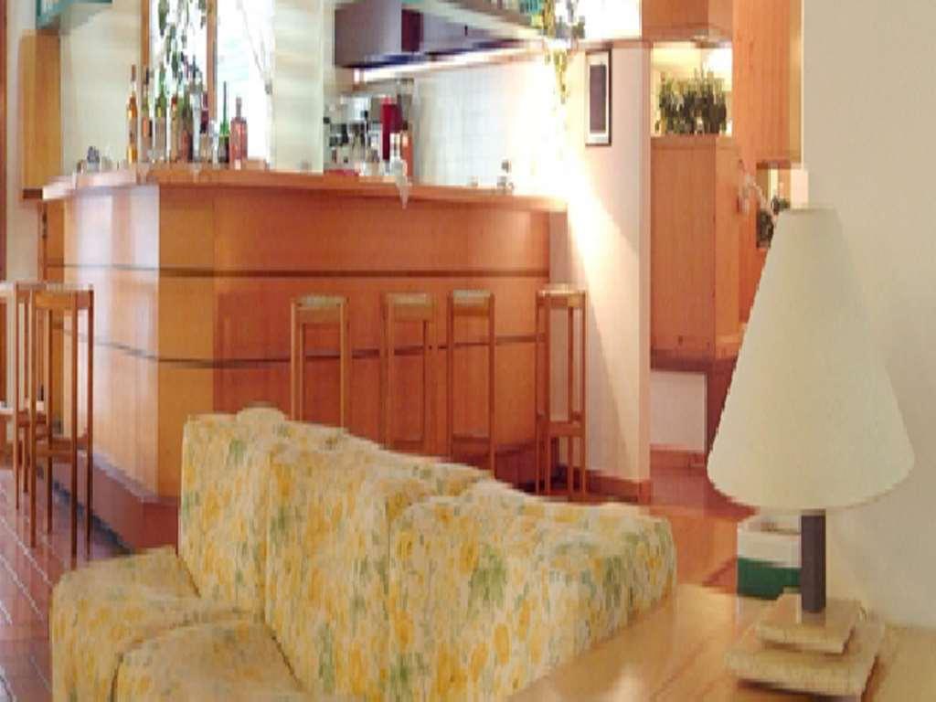 Domina Home Kyrie Isole Tremiti Restaurante foto